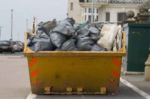 Professional flat clearance team at Elephantandcastle property